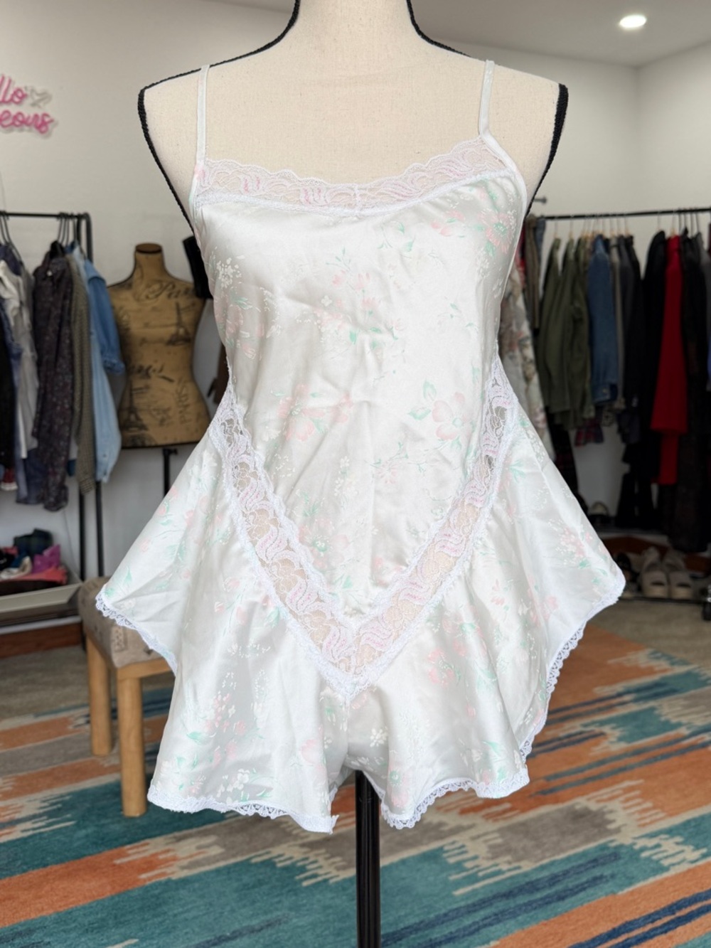 Vintage Aviana White Satin Lace-Trim Romper with Pastel Floral Jacquard